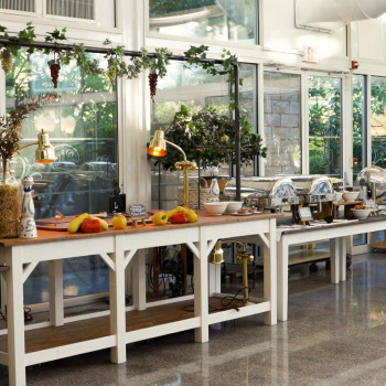 Buffet in Glass pavilion