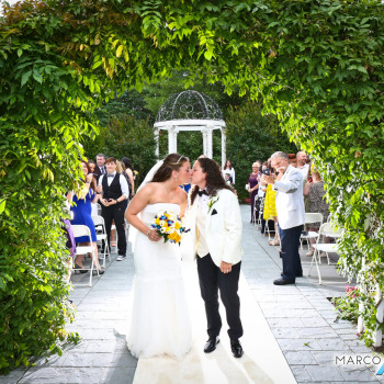 Couple in the gardens